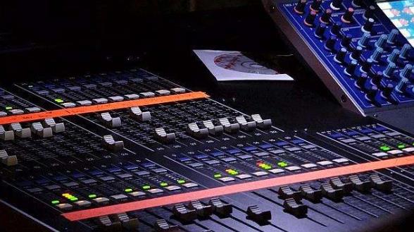 音频设备的的好坏用音质来评判